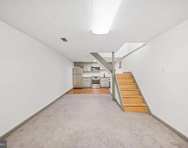 2036 Mount Vernon Street - Photo Thumbnail 1