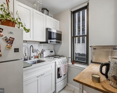 135 S 19th Street - Photo Thumbnail 7
