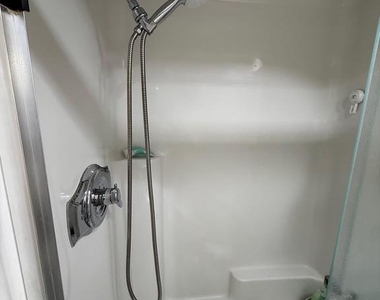 7 N Columbus Boulevard - Photo Thumbnail 29
