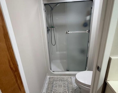 7 N Columbus Boulevard - Photo Thumbnail 27
