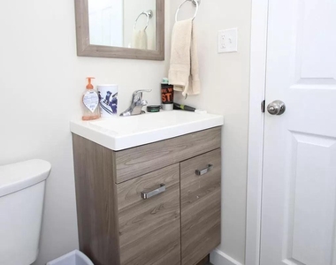 1515 N Bouvier Street - Photo Thumbnail 20