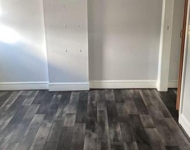 1662 Old York Road - Photo Thumbnail 10
