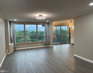 1001 City Avenue - Photo Thumbnail 5