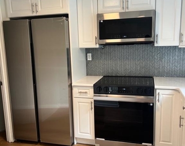 4610 Acton Court - Photo Thumbnail 4