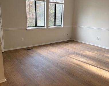 4610 Acton Court - Photo Thumbnail 11