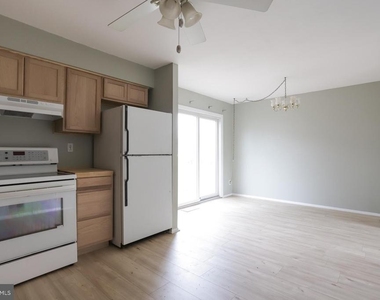 1940 Arrowood Drive - Photo Thumbnail 11