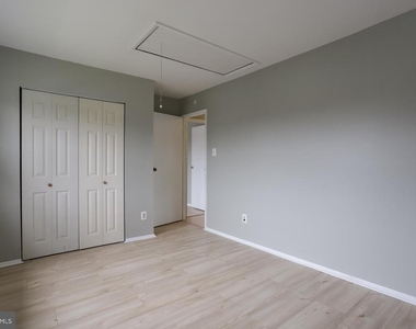 1940 Arrowood Drive - Photo Thumbnail 20