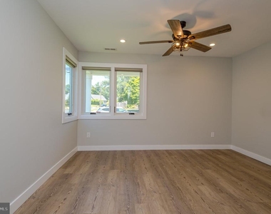 92 Pennwood Drive - Photo Thumbnail 14