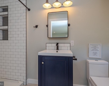 92 Pennwood Drive - Photo Thumbnail 10