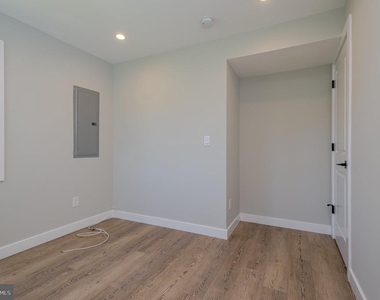 92 Pennwood Drive - Photo Thumbnail 12