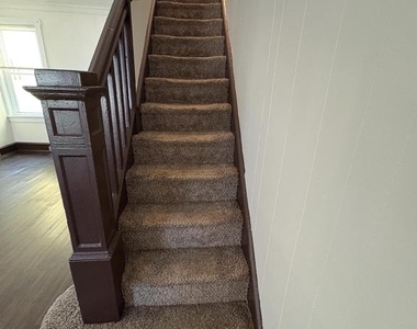 917 Koehler Street - Photo Thumbnail 7