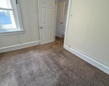 917 Koehler Street - Photo Thumbnail 11