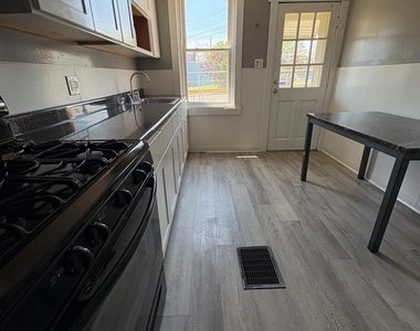 917 Koehler Street - Photo Thumbnail 6