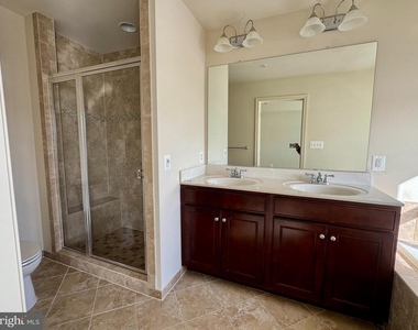 13948 Estuary Drive - Photo Thumbnail 9