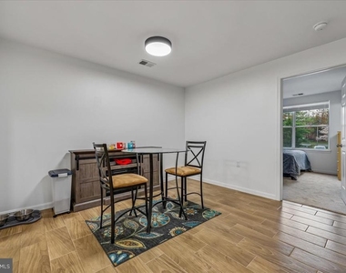 10010 Vanderbilt Circle - Photo Thumbnail 10