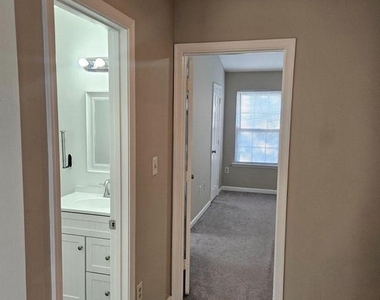 2346 Hazelwood Court - Photo Thumbnail 13