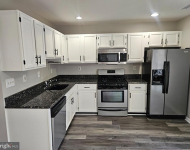 2346 Hazelwood Court - Photo Thumbnail 5