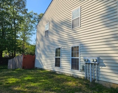 2346 Hazelwood Court - Photo Thumbnail 21