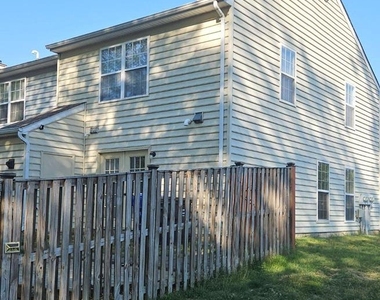 2346 Hazelwood Court - Photo Thumbnail 20