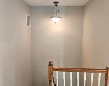 2346 Hazelwood Court - Photo Thumbnail 11