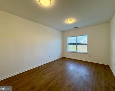 5908 Arizona Avenue - Photo Thumbnail 1
