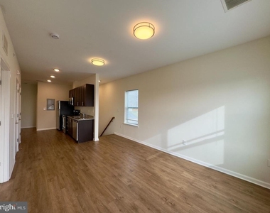 4909 Hamilton Avenue - Photo Thumbnail 1