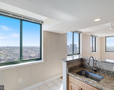 414 Water Street - Photo Thumbnail 8
