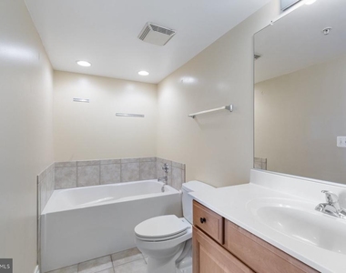 414 Water Street - Photo Thumbnail 18
