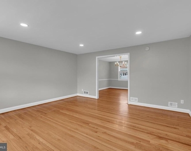 5520 Sagra Road - Photo Thumbnail 5