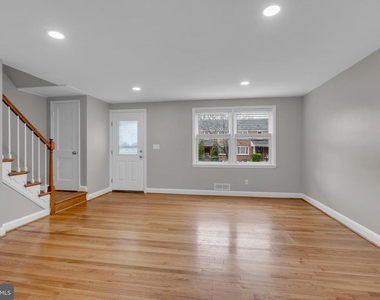 5520 Sagra Road - Photo Thumbnail 6
