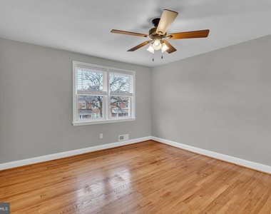 5520 Sagra Road - Photo Thumbnail 15