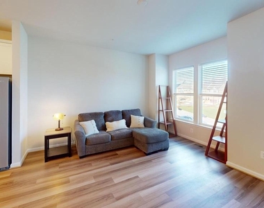 3485 Cormorant Drive - Photo Thumbnail 10