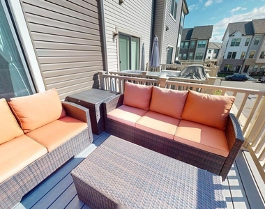 3485 Cormorant Drive - Photo Thumbnail 8