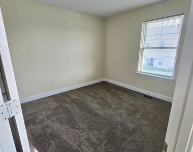 23613 Linkside Drive - Photo Thumbnail 16