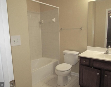 19048 Jackstone Way - Photo Thumbnail 9