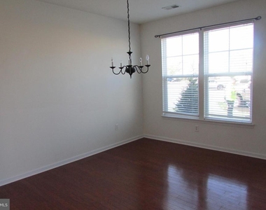 19048 Jackstone Way - Photo Thumbnail 2