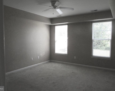 19048 Jackstone Way - Photo Thumbnail 5