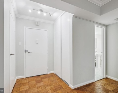 4201 Cathedral Avenue Nw - Photo Thumbnail 8