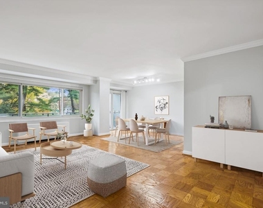 4201 Cathedral Avenue Nw - Photo Thumbnail 11