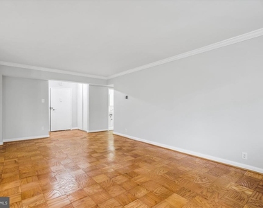 4201 Cathedral Avenue Nw - Photo Thumbnail 10