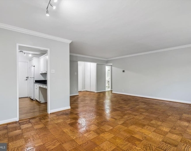 4201 Cathedral Avenue Nw - Photo Thumbnail 9