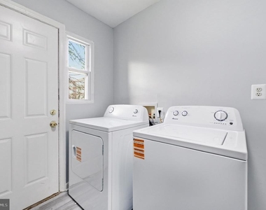 4029 Grant Street Ne - Photo Thumbnail 15