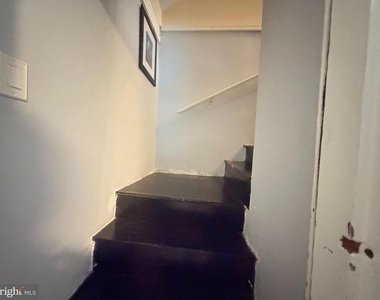 3119 South Dakota Avenue Ne - Photo Thumbnail 7