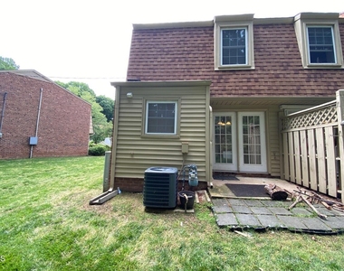 4706 Blue Bird Court - Photo Thumbnail 15