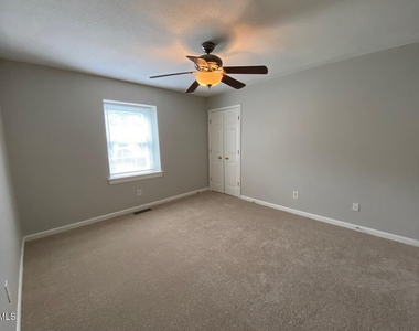 4706 Blue Bird Court - Photo Thumbnail 13