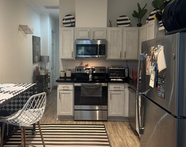 3223 Real St - Photo Thumbnail 3