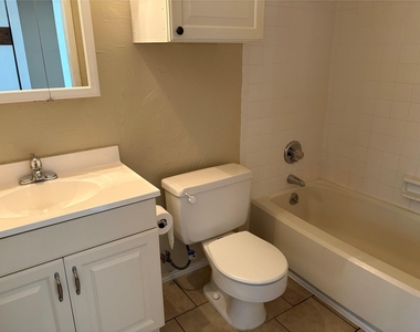 21013 Highland Lake Dr - Photo Thumbnail 4