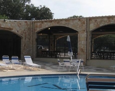 21013 Highland Lake Dr - Photo Thumbnail 6