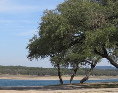 21013 Highland Lake Dr - Photo Thumbnail 7