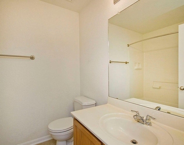 124 Trestle Tree St - Photo Thumbnail 6